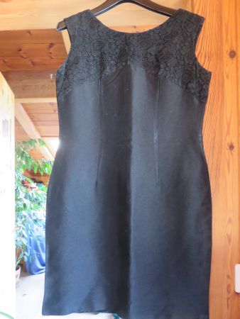 Ärmelloses Damen-Kleid Grösse M