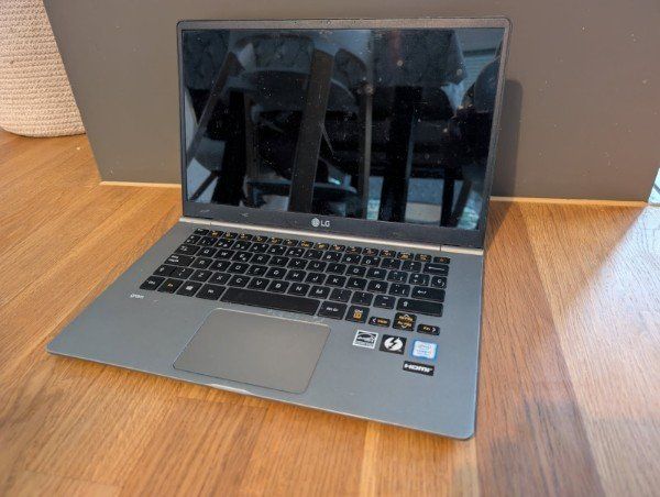 LG Notebook: LG Gram 14Z990-V – Usato da Rüschlikon venduto da rosgm