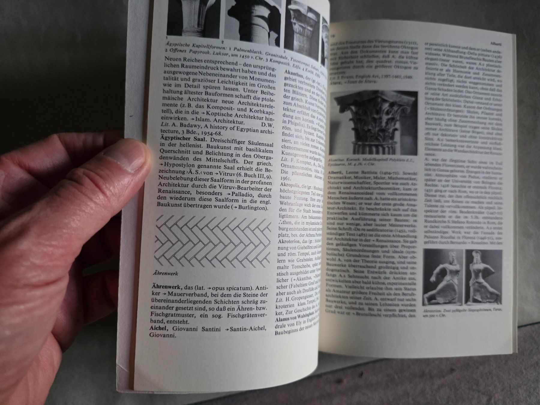 Bücher: Lexikon der Welt Architektur - Prestel 1971 – Gebraucht aus Walterswil BE von Lonitti 5