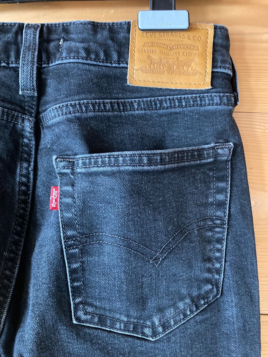 Levi's Jeans: Kick Bootcut Levi‘s 27 – Usato da Waldstatt venduto da stz_7d7q 2