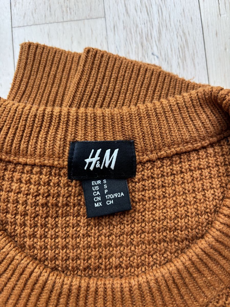 H&M Pullover & Sweatshirts: H&M brown knitted jumper, Size S – Gebraucht aus Zürich von Grothschild 1