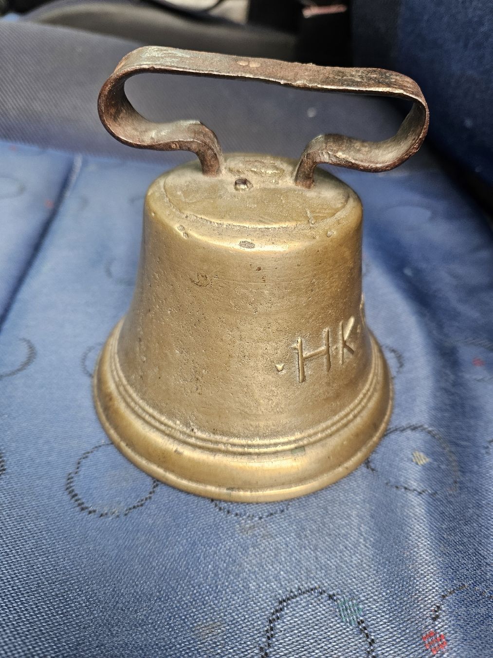 Cloches & sonnailles: glocke antik walpen valis ? – D'occasion à Schwellbrunn par Gottesnipper 1