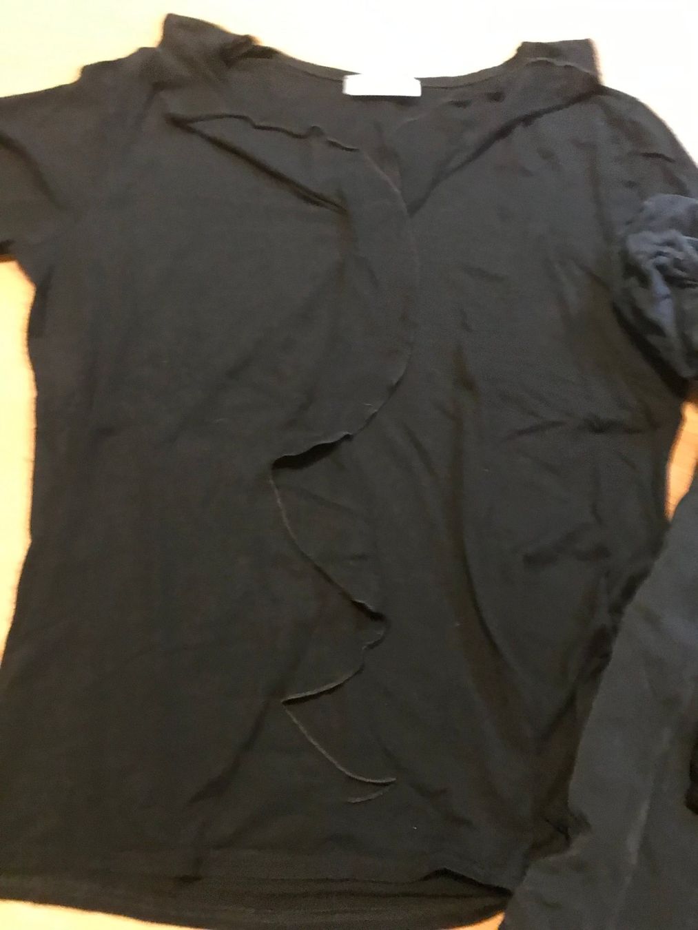 T-shirt: 4 schwarze Shirts Gothic – Usato da Freudwil venduto da Feenland2010 3