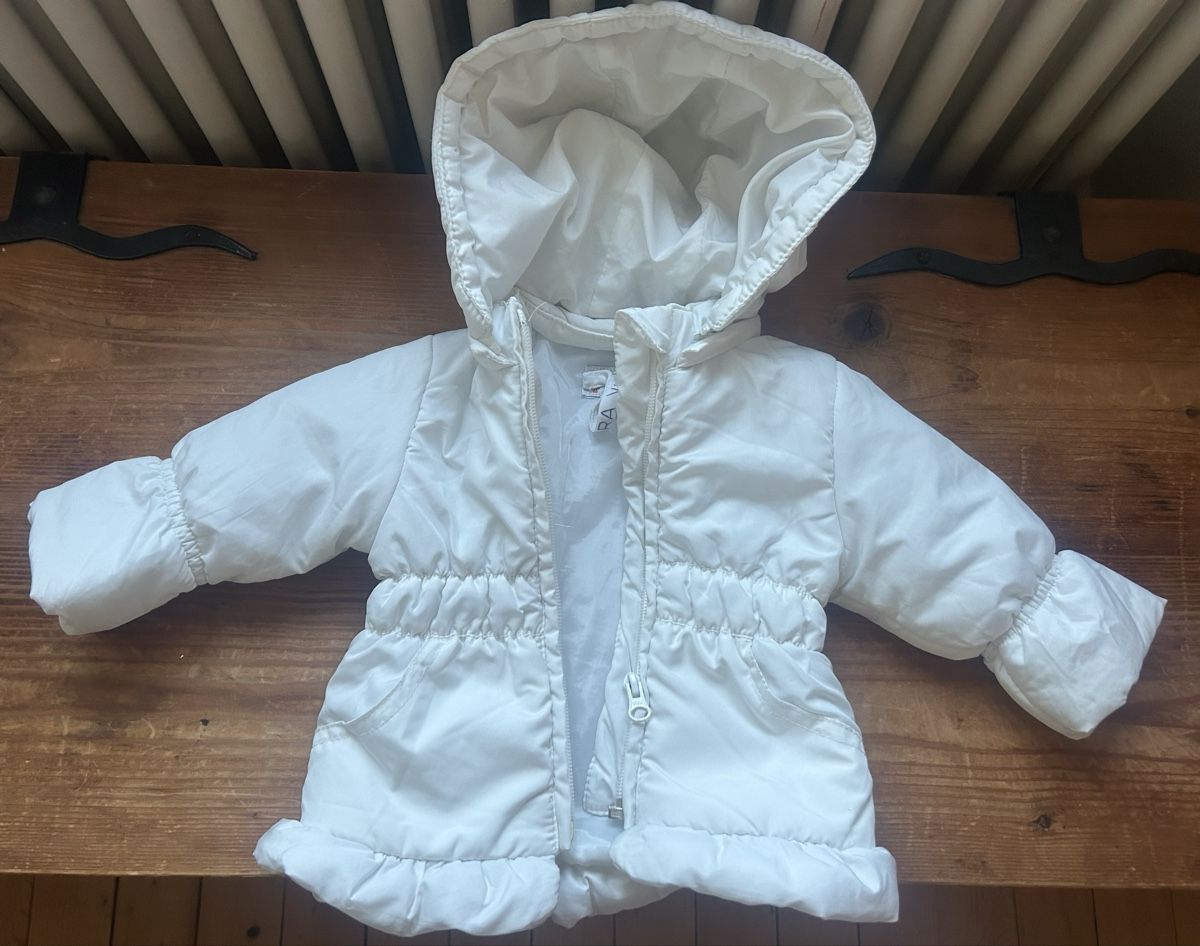 Jacken & Mäntel: Magnifique manteau blanc, taille 6  mois – Gebraucht aus St-Prex von mar_f6t6