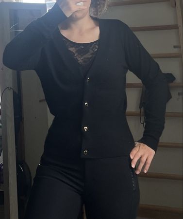 Strickjacke schwarz S – feiner Strick mit Wollanteil, klassi