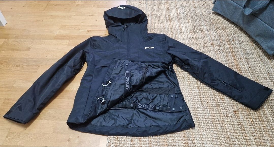 Oakley Giacche: Anorak von Oakley Gr. L – Nuovo e nell'imballaggio originale da Gams venduto da and_x2ft 1
