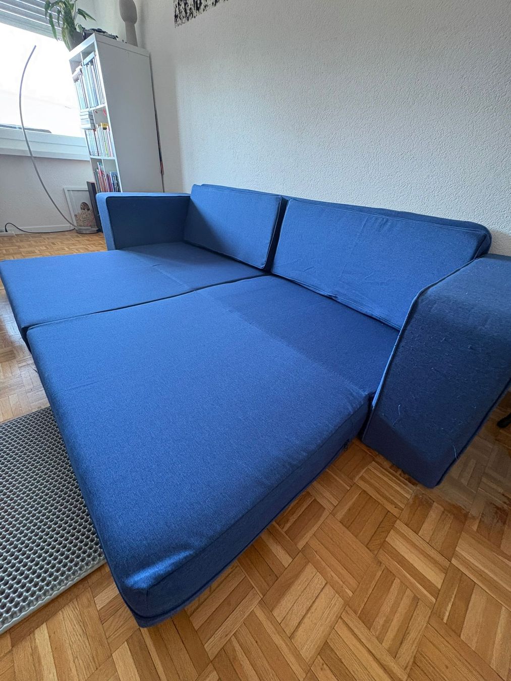 Sofas: Aufklappbares Bettsofa – Neu (gemäss Beschreibung) aus Affoltern am Albis von strecharmstrong