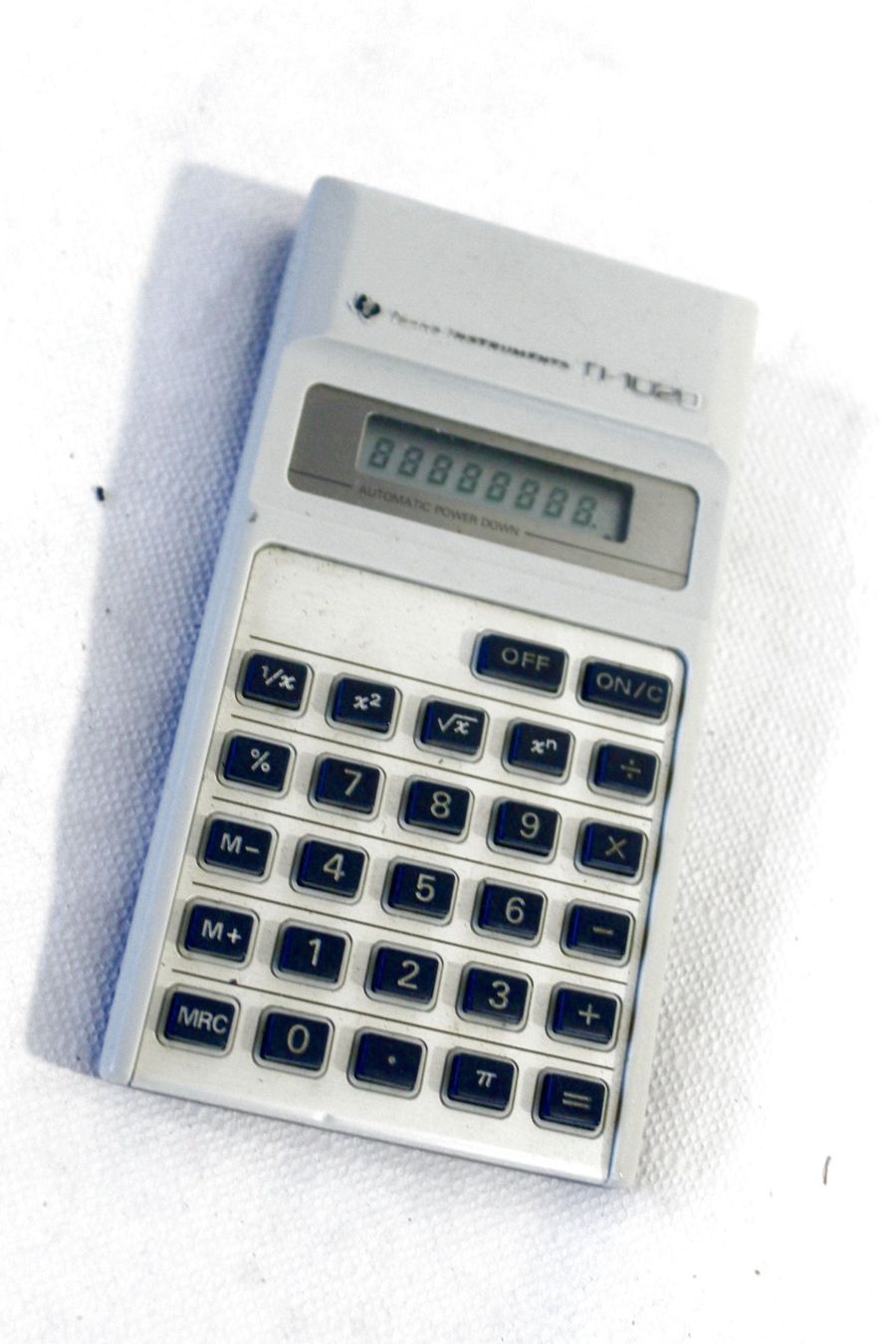Texas Instruments Calcolatrici tascabili: Vintage Taschenrechner TEXAS INSTRUMENTS TI-1020 – Usato da Bern venduto da kultiges