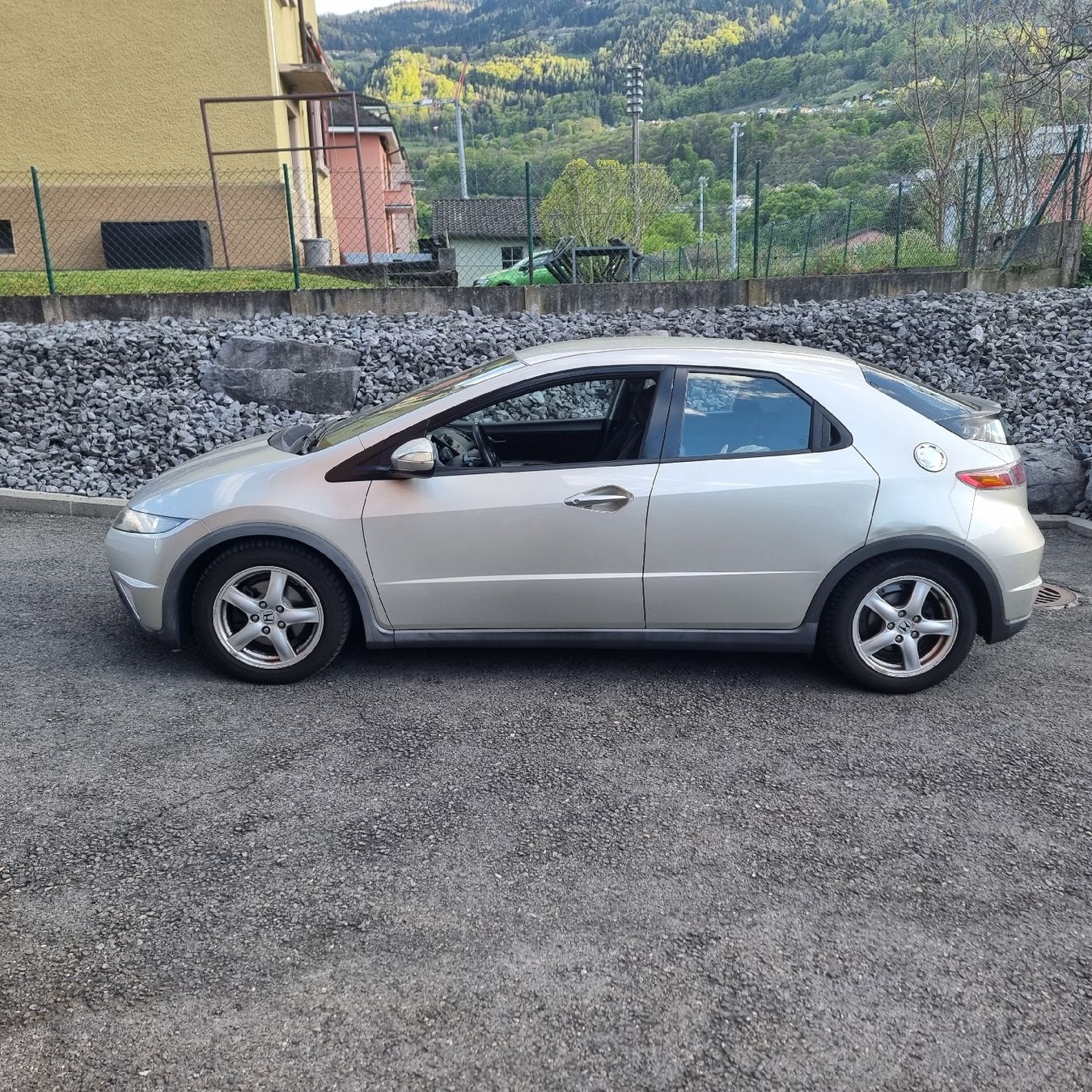 Honda Automobili: Honda Civic 1.8i 5DR – Usato da Monthey venduto da vevey1987 2