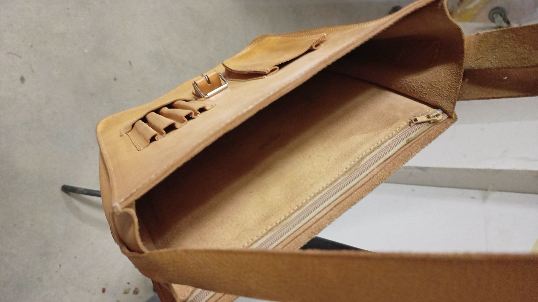 Borse: Schultertasche – Usato da St. Gallen venduto da walterk06 3