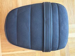 Triumph Soziussitz Modell 2306479 Neu