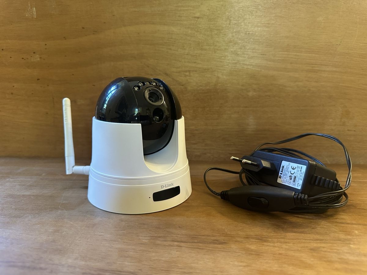 Dlink Webcams: D-Link Cloud PTZ Camera DCS-5222L – D'occasion à Russin par applenic