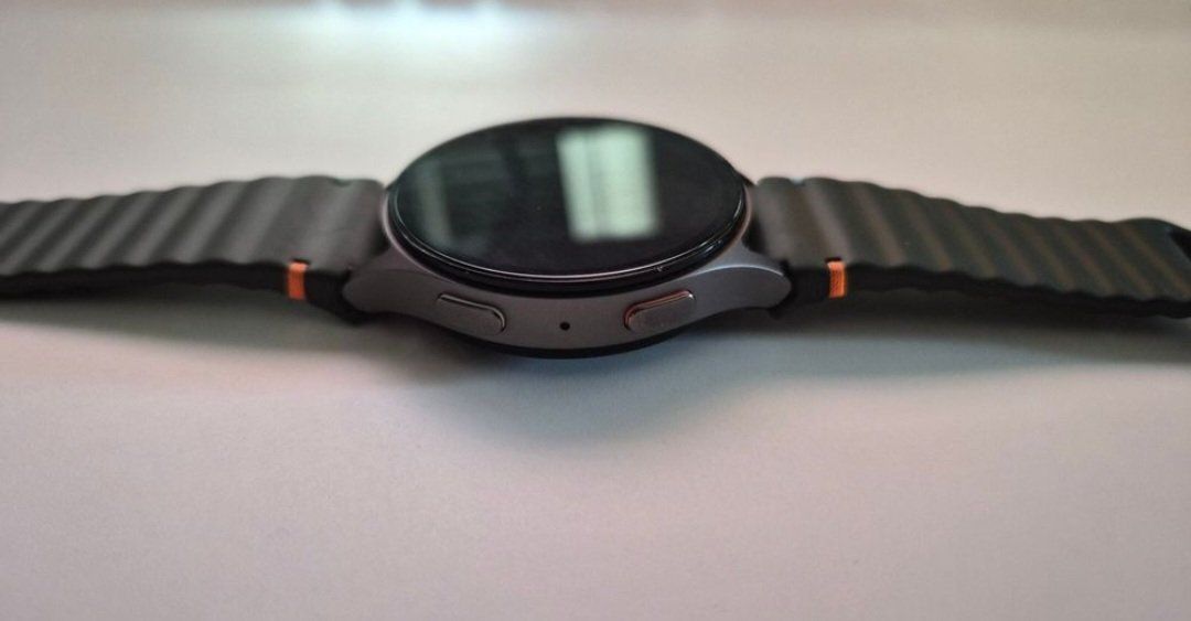 Samsung Smartwatch: Samsung Galaxy Watch7 44mm LTE – Gebraucht aus Tafers von whereyogamesat 1