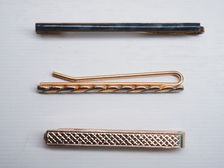 3 vintage Krawattennadeln Gold-Ton Herren ca. 5-6 cm