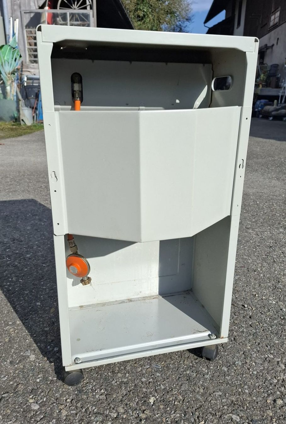 Radiatori: Gasheizung corcho – Usato da Weinfelden venduto da JoeBaer 1