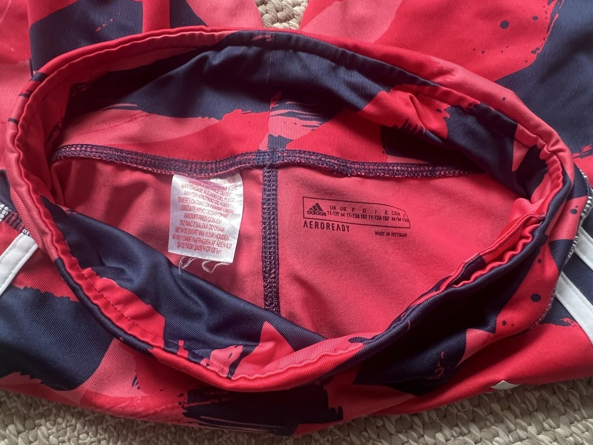 Adidas Pantaloni: Adidas Hose Gr.152 neuwertig – Nuovo (secondo la descrizione) da Bottighofen venduto da fritz-81 3