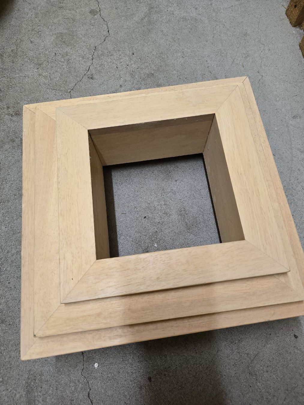 Scaffali: Holzgestelle 3 Stück – Usato da Jegenstorf venduto da sab_2mxk 1