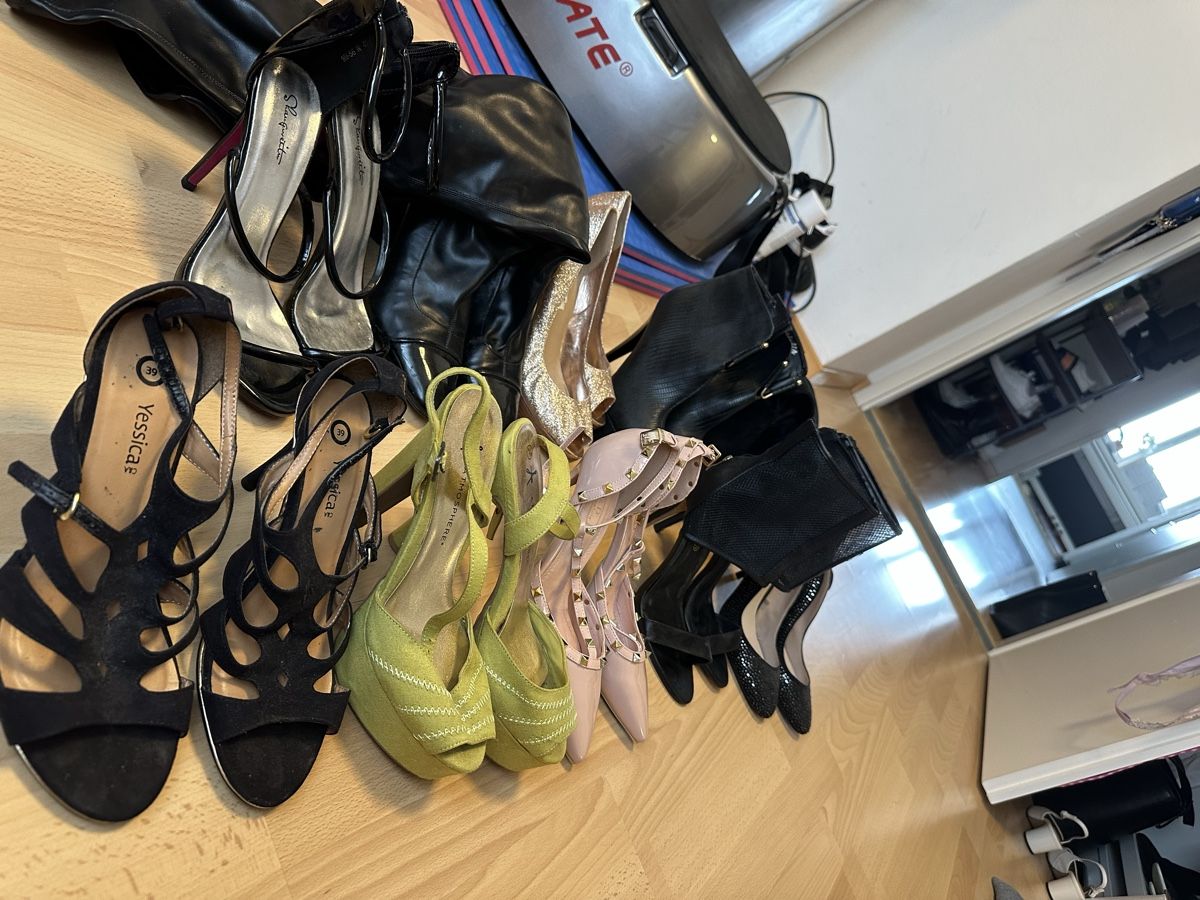 Scarpe da donna: 10 tolle High Heels - Grösse 40 – Nuovo (secondo la descrizione) da Au ZH venduto da noura 1