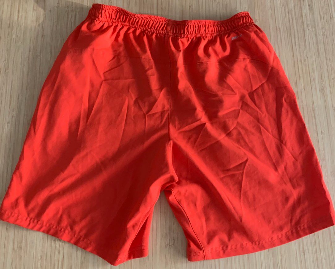 Nike Hosen: Nike Shorts – Gebraucht aus Zürich von rob_z62d 1