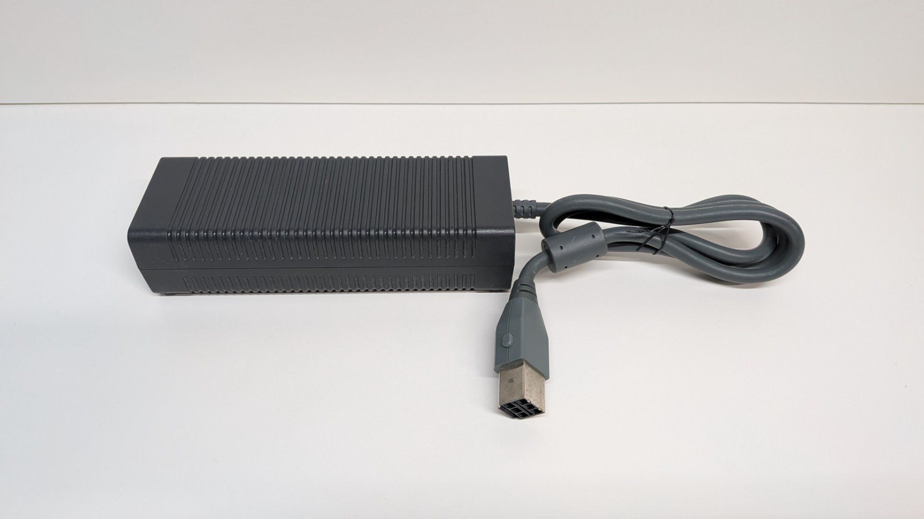 Microsoft Adattatori & Cavi: Original Xbox 360 Netzteil / Power Adapter – Usato da Menziken venduto da mame18