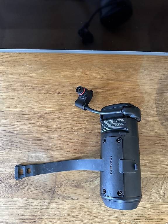 Action Cam: TQ Range extender 160WH mit Kabel und strap  – D'occasion à Trimbach par den_69t2 1