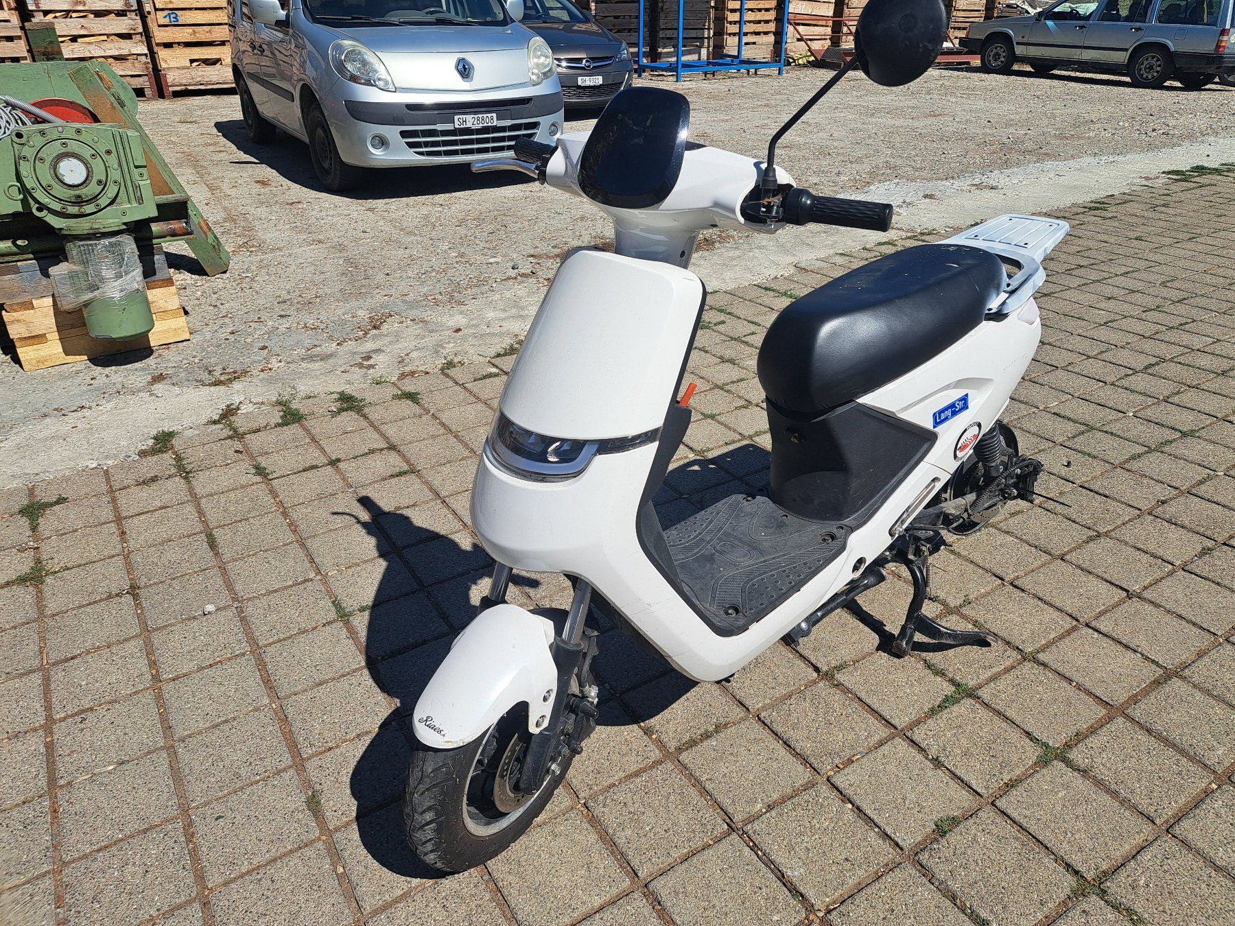 Scooter: E-Roller 25km/h Riya Bastler defekt – Difettoso da Hallau venduto da ZIEGLER-Motorhandel 8
