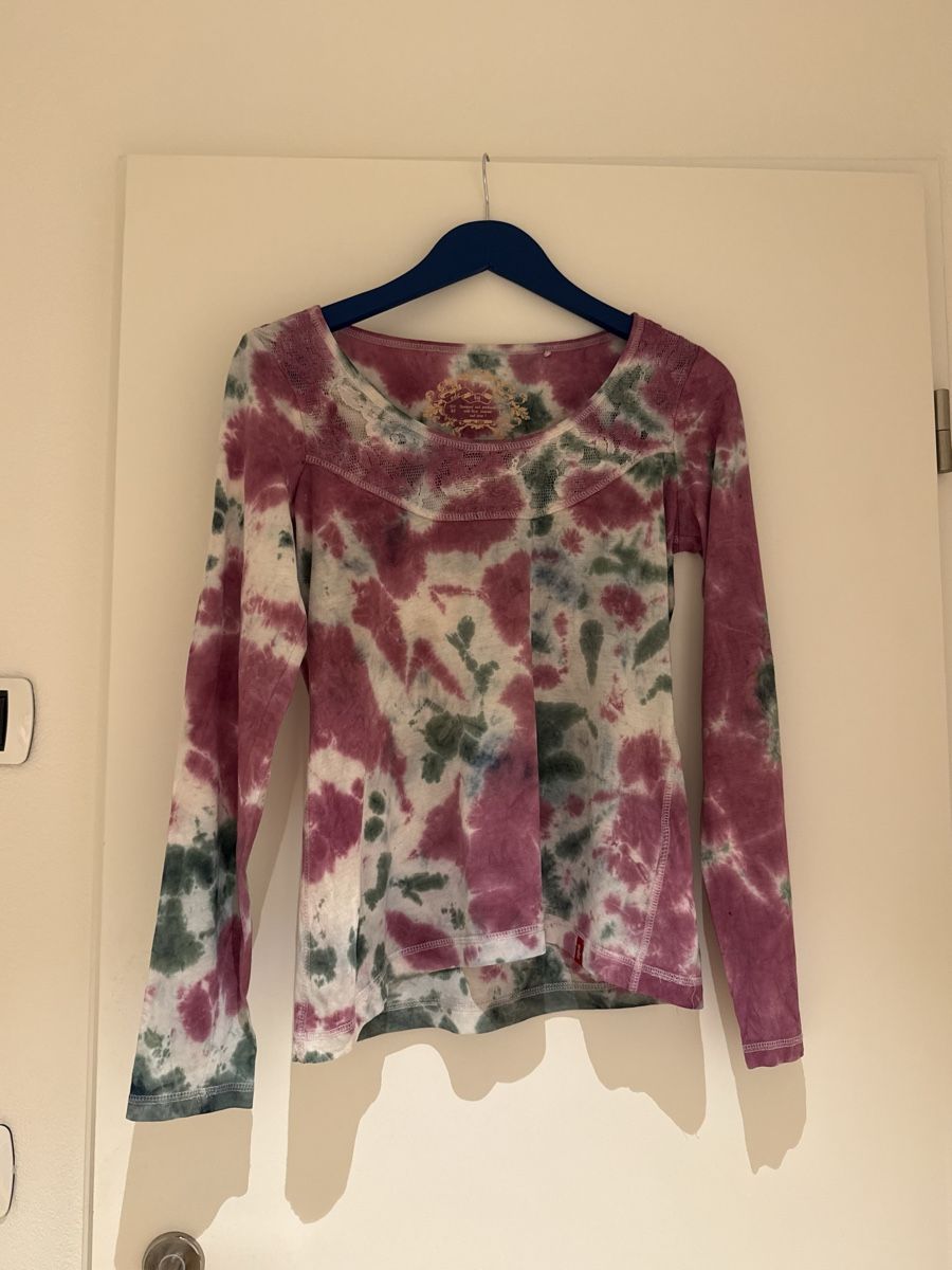 Esprit T-Shirts: Esprit Shirt Batik, Gr.38 🌞🌸 – Gebraucht aus Egg b. Zürich von Flummi 9