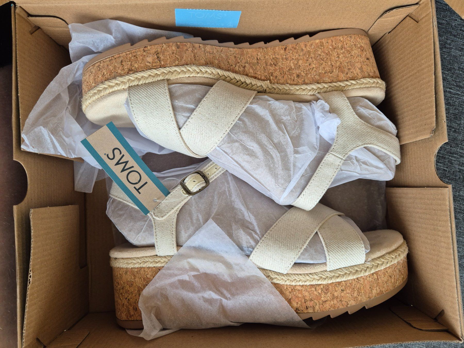 Toms Damenschuhe: TOMS Sommerschuhe mit Keilabsatz – Neu und originalverpackt aus Erlinsbach SO von Juku95 3