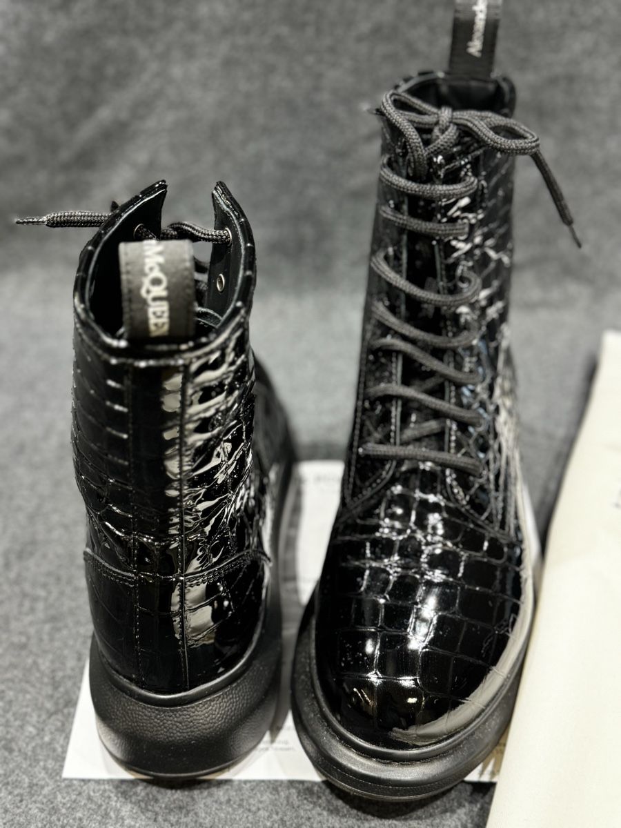 Scarpe da donna: Alexander mc Queen Boots – Usato da Liestal venduto da KLAG 2