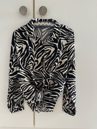 Schicke Zebra Bluse Gr. MTop Zustand!