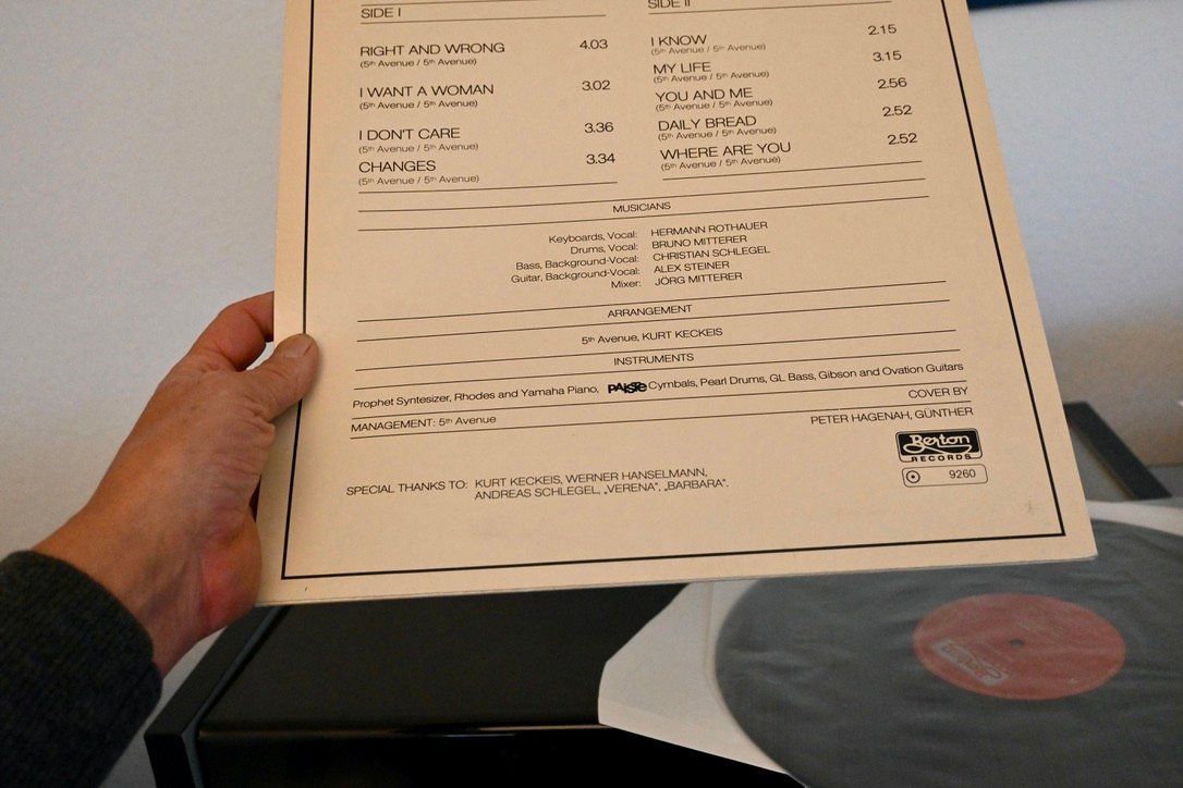 Dischi in vinile: 5th Avenue - Same AUSTRIA jazz rock 1985 VG++ gut – Usato da Pfaffhausen venduto da mono_rec 5