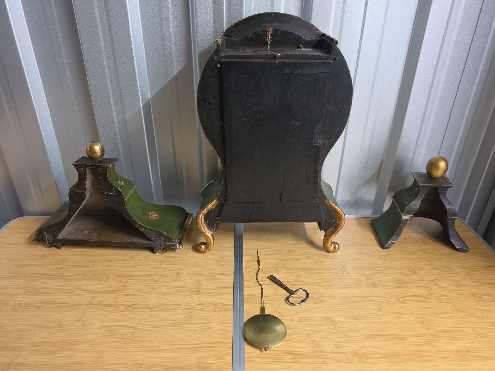 Orologi da terra & Orologi da parete: Pendule neuchateloise ancienne – Usato da Val-d'Illiez venduto da AntiqueG 3