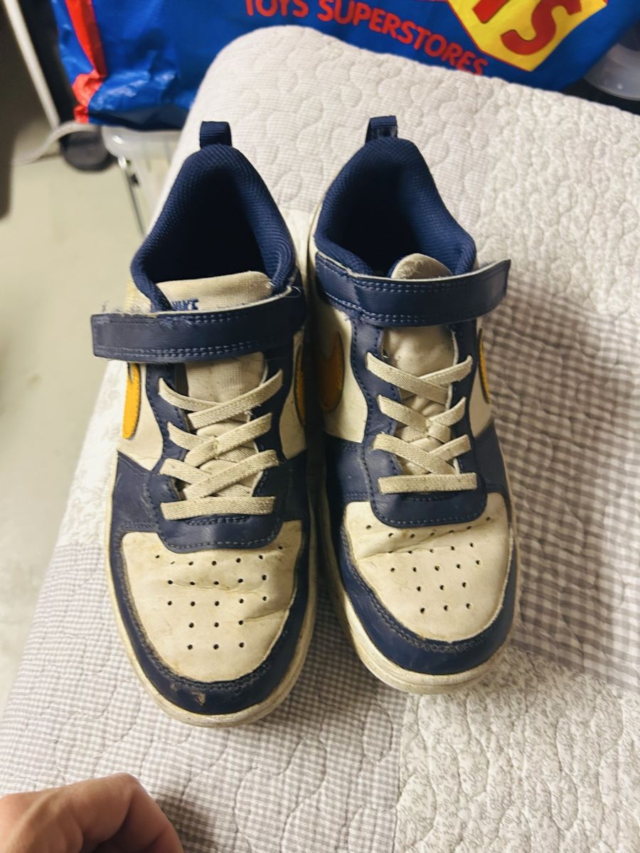 Nike Scarpe per ragazzi: Nike Turnschuhe 👟 Gr. 35 – Usato da Birmensdorf ZH venduto da LXro 1