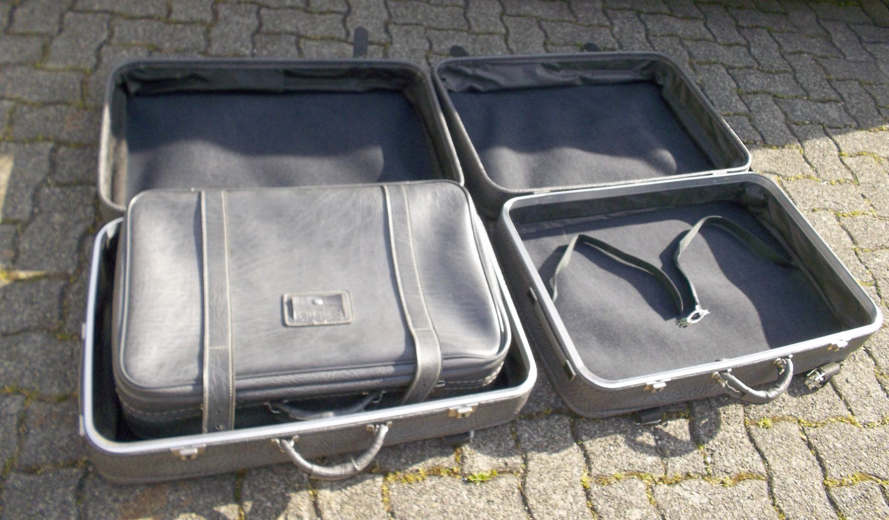 Valigie: 3 graue Reise Koffer – Usato da Kaltbrunn venduto da Cindy99 8