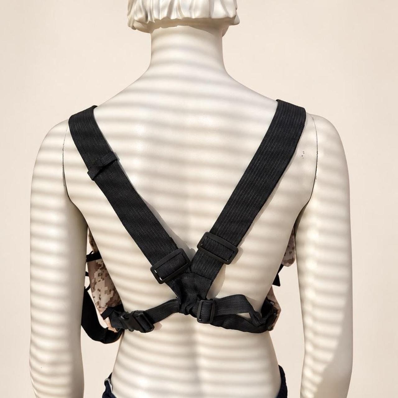 Gilets & Westen: Digital Camo Chest Rig / Utility Vest – Gebraucht aus Erlach von VerkaufX 1