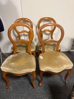 4 Antike gepolsterte Stühle