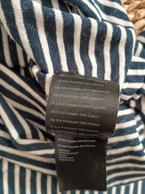 Weekday Maglioni & Felpe: Leichter gestreifter Pulli von Weekday – Usato da Zürich venduto da Melianea 3