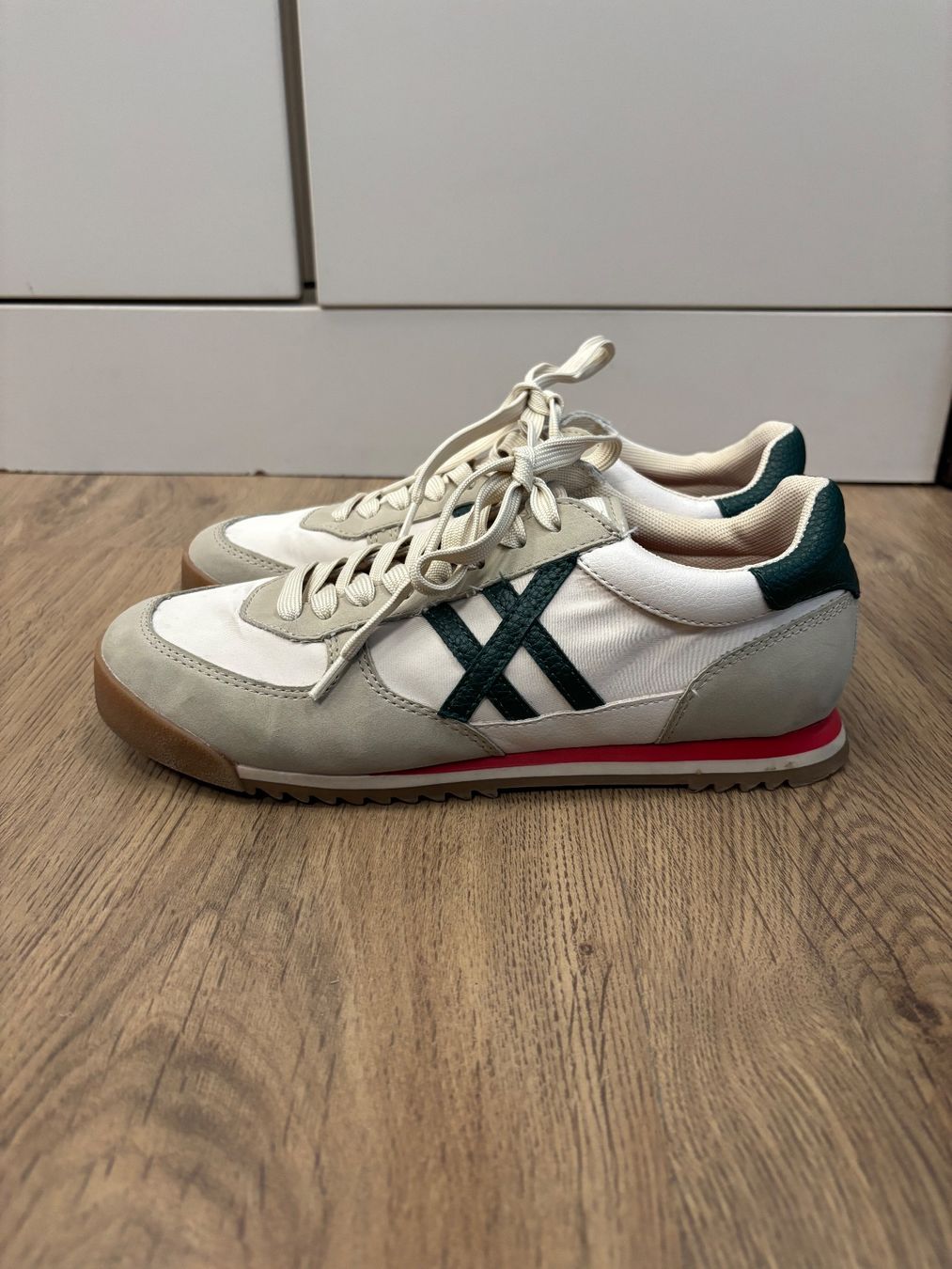 Scarpe da donna: Coole Sommer-Sneakers Parfois - Gr. 38 – Usato da Brügg BE venduto da rutschimedizin