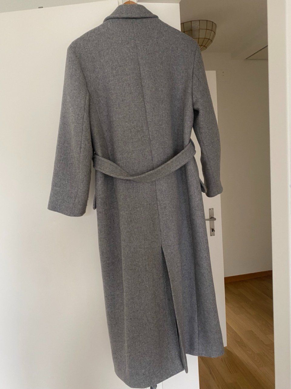 Zara Cappotti: Langer oversize Mantel (S-M) – Usato da Zumikon venduto da Frauenecke 4