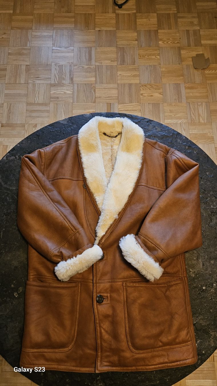Cappotti: Shearling Lammfellmantel Made in England – Usato da Winterthur venduto da hm0_59sv