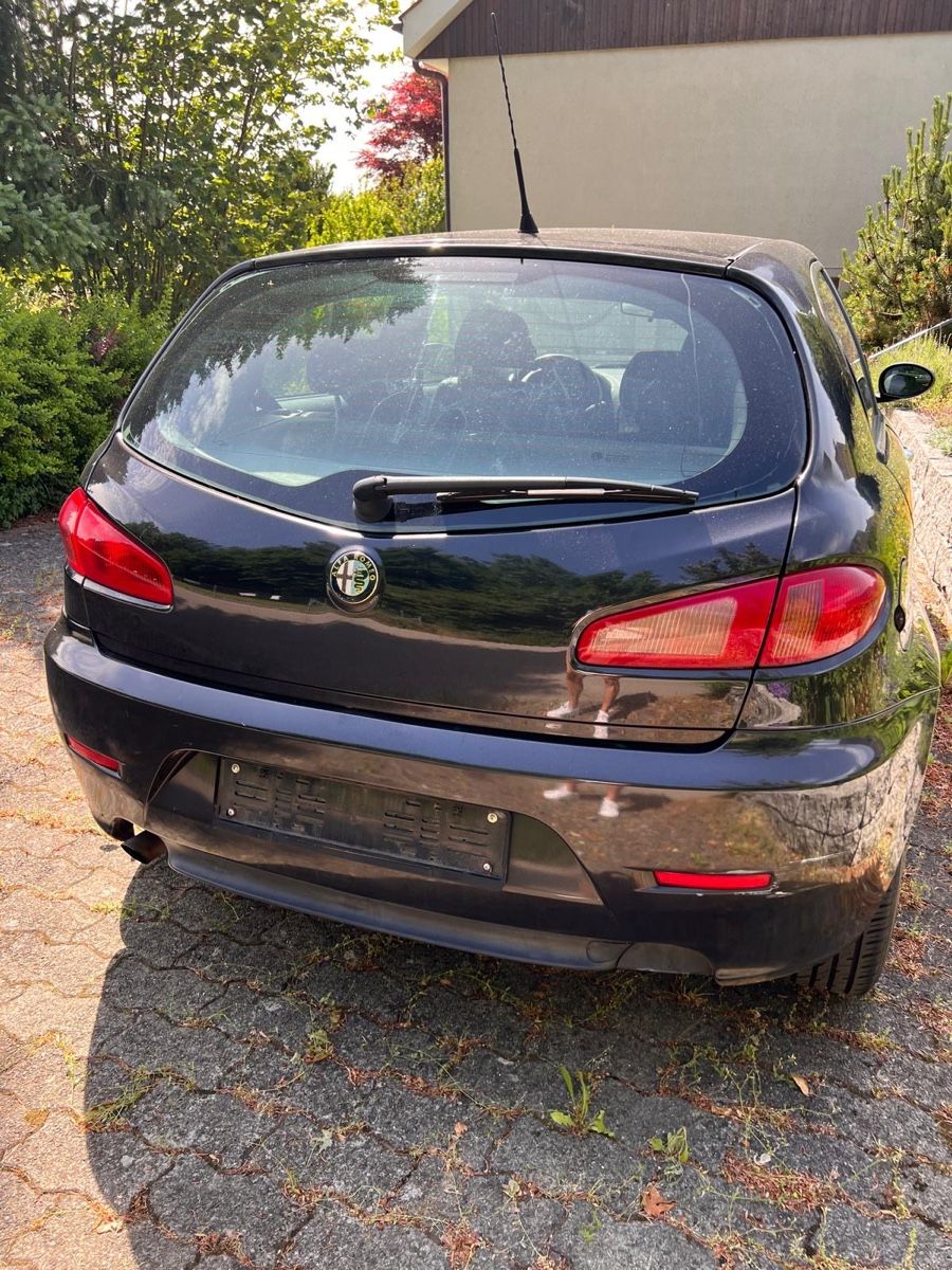 Alfa Romeo Automobili: Alfa Romeo 147, 1.6, Jg. 2006 – Usato da Grafstal venduto da Nerina 4