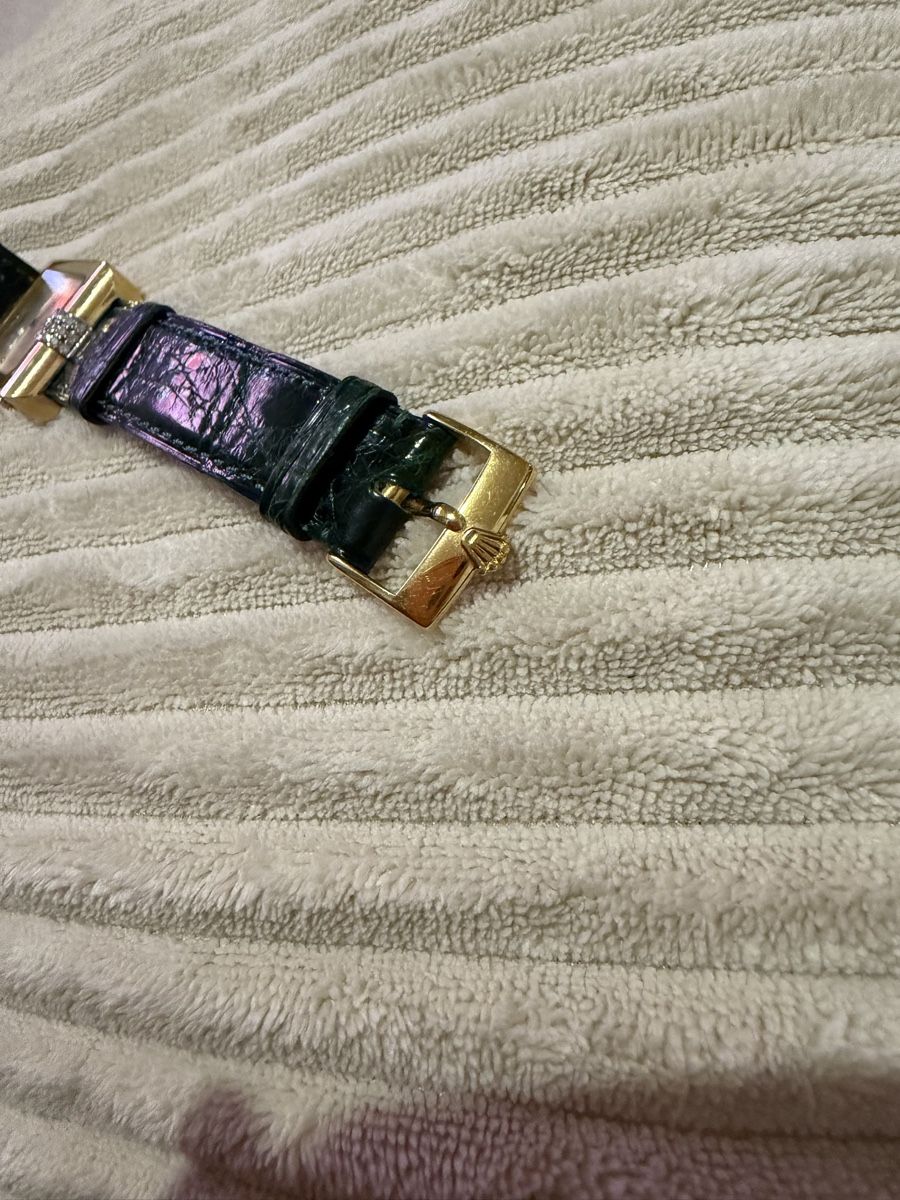 Rolex Montres: Rolex Gold  – D'occasion à Fully par Melvin5 4
