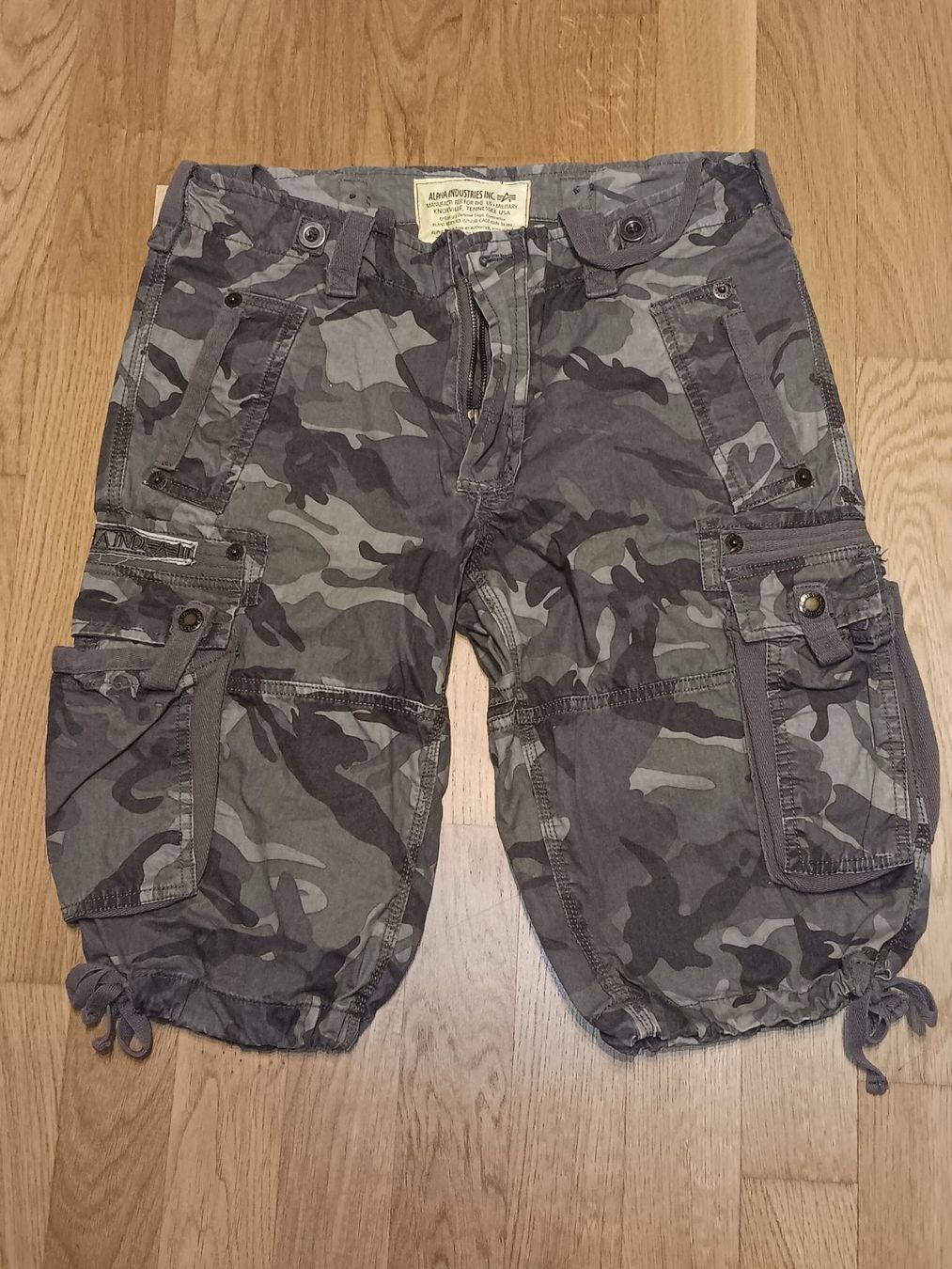 Pantaloni: kurze Sommer Hose ,Gr.31 – Nuovo (secondo la descrizione) da aarburg venduto da macacito