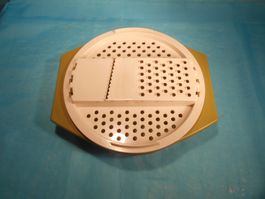 Tupperware Behälter zum Raffeln für Käse, Gemüse. etc.