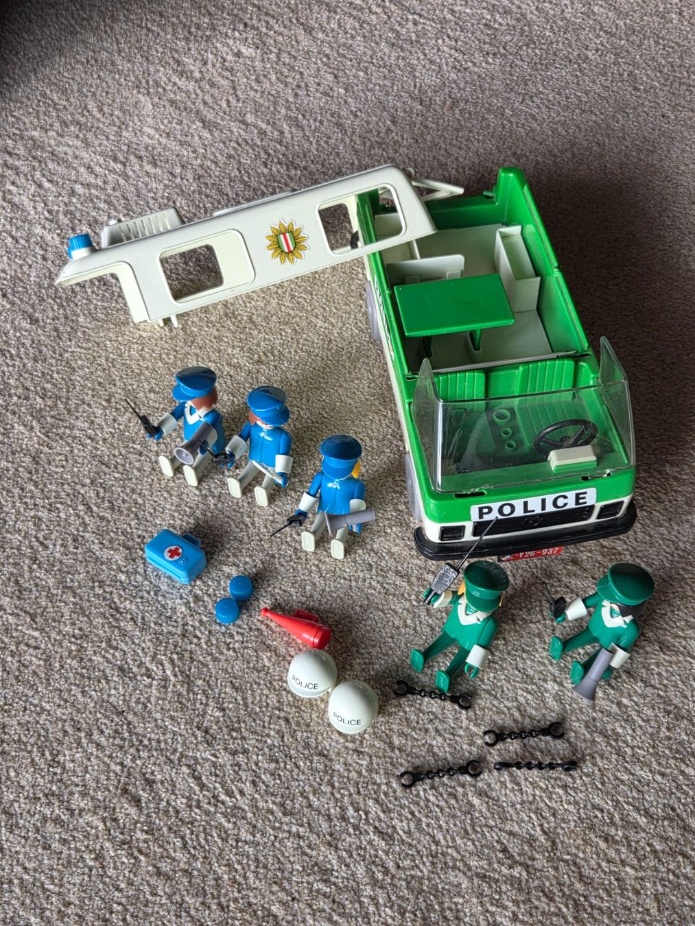 Playmobil Giocattoli: Playmobil Polizei Einsatzwagen 1977 – Usato da Hünenberg venduto da pma_dm5g 3