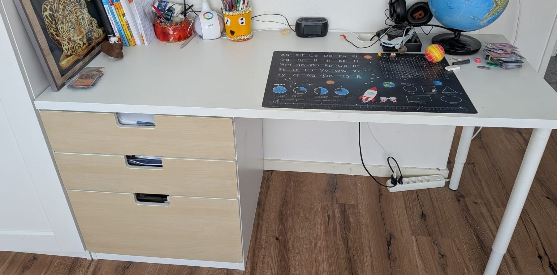 Ikea Schreibtische: Schreibtisch ikea – Gebraucht aus Galgenen von tebon77