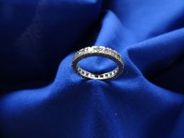 ALLIANCE 24 Brillianten. Weissgold. Zertifikat. NP Fr.3'300