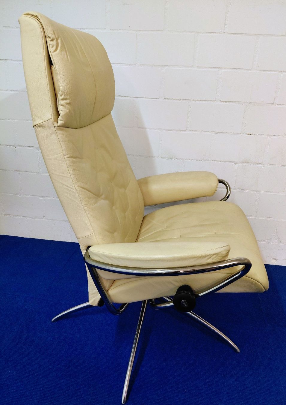 Stressless Poltrone: Stressless Sessel Metro high back mit Hocker – Usato da Wabern venduto da Pille68 2
