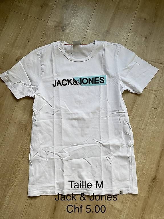T-shirt: T shirt S / M / L – Usato da Cheseaux-Lausanne venduto da Fannelle01 1
