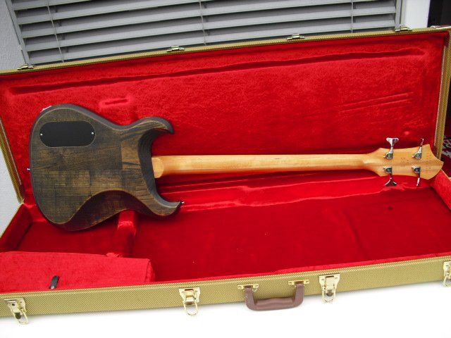 Musikinstrumente: 2022 J. Douglas Bass – Gebraucht aus Embrach von larry64 1